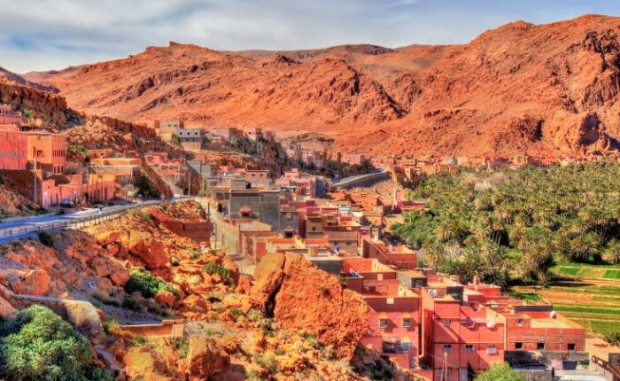 4 Days Fes to Marrakech Desert Tour